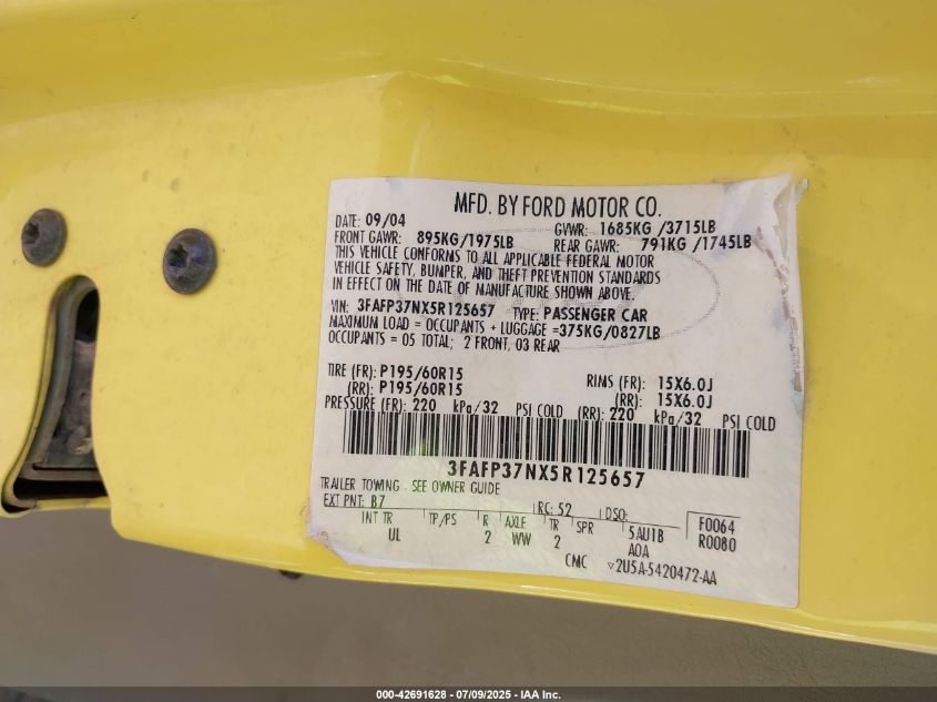2005 Ford Focus Zx5 VIN: 3FAFP37NX5R125657 Lot: 42691628