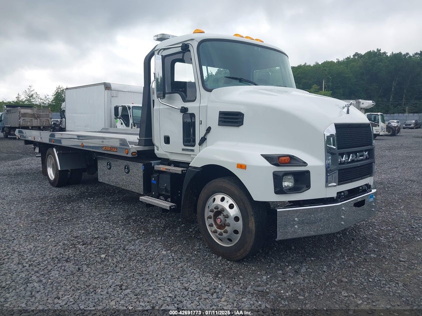 1M2MDBAA0RS011991 2024 Mack Md auction photo 1