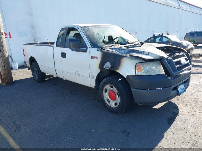 2007 Ford F-150 Stx/Xl/Xlt white truck gasoline 1FTRF12237KD64311 photo #1