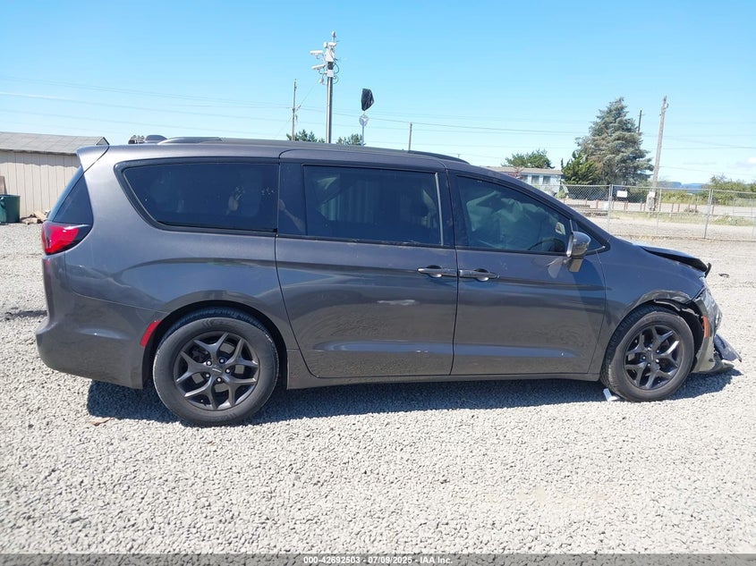 2019 CHRYSLER PACIFICA TOURING L - 2C4RC1BG3KR666485