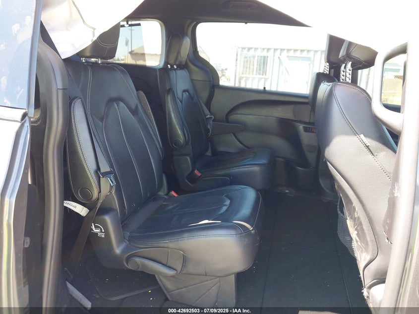 2019 CHRYSLER PACIFICA TOURING L - 2C4RC1BG3KR666485