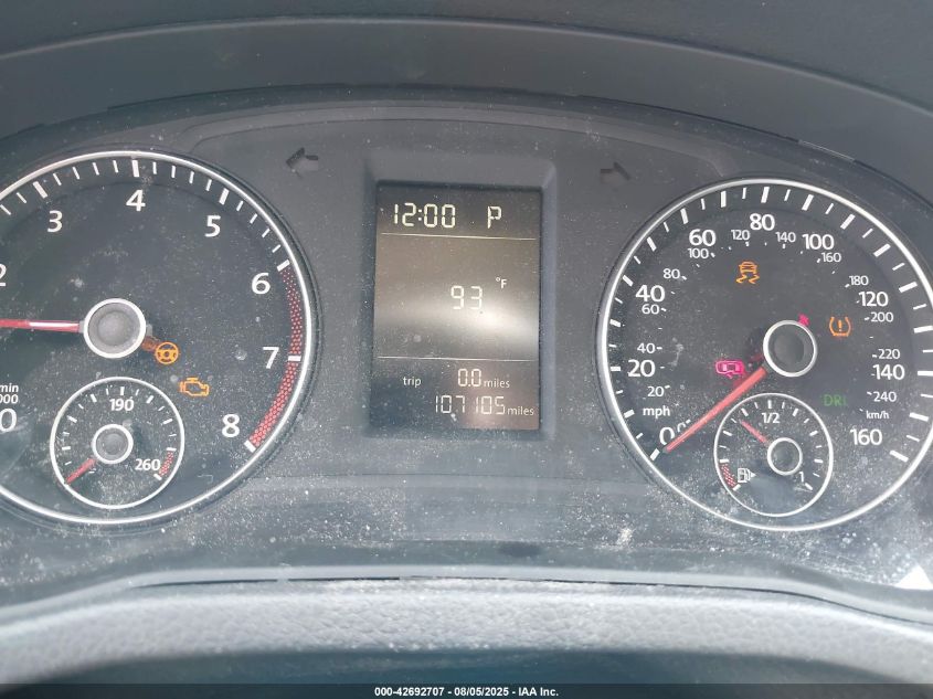 2015 Volkswagen Passat 1.8T Limited Edition VIN: 1VWAT7A37FC092709 Lot: 42692707