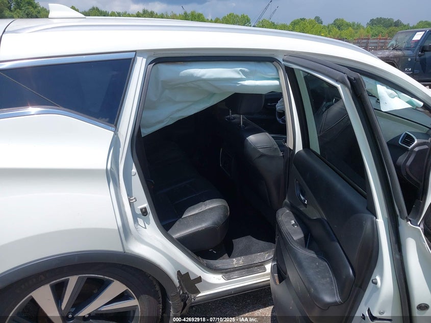 2016 Nissan Murano Platinum VIN: 5N1AZ2MG2GN165053 Lot: 42692918