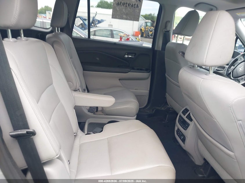 2017 HONDA PILOT ELITE - 5FNYF6H07HB008876
