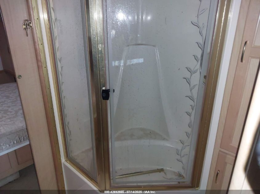 2002 Ford F550 Super Duty Stripped Chass VIN: 1FCNF53S820A02158 Lot: 42692985