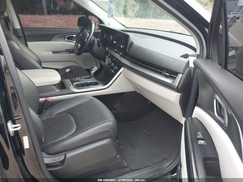 KNDNB4H37N6091651 2022 KIA CARNIVAL photo no. 5
