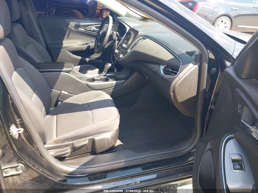 2018 CHEVROLET MALIBU LT - 1G1ZD5ST9JF103702