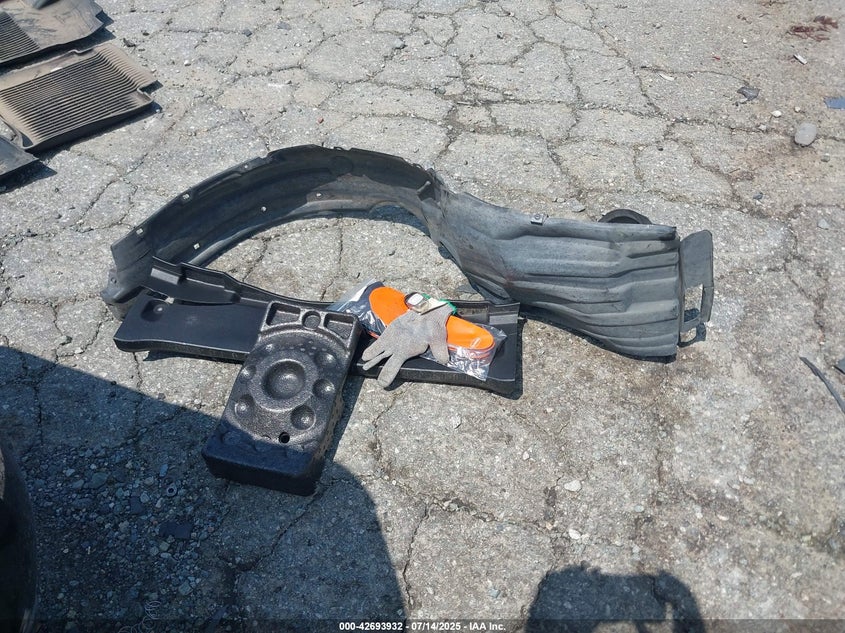 2017 TOYOTA COROLLA LE 2T1BURHE6HC853621