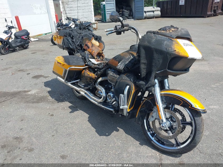 2022 HARLEY-DAVIDSON FLTRKSE - 1HD1TJH14NB954839