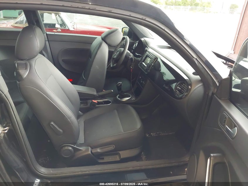 2016 VOLKSWAGEN BEETLE 1.8T WOLFSBURG EDITION - 3VWF17AT5GM611557