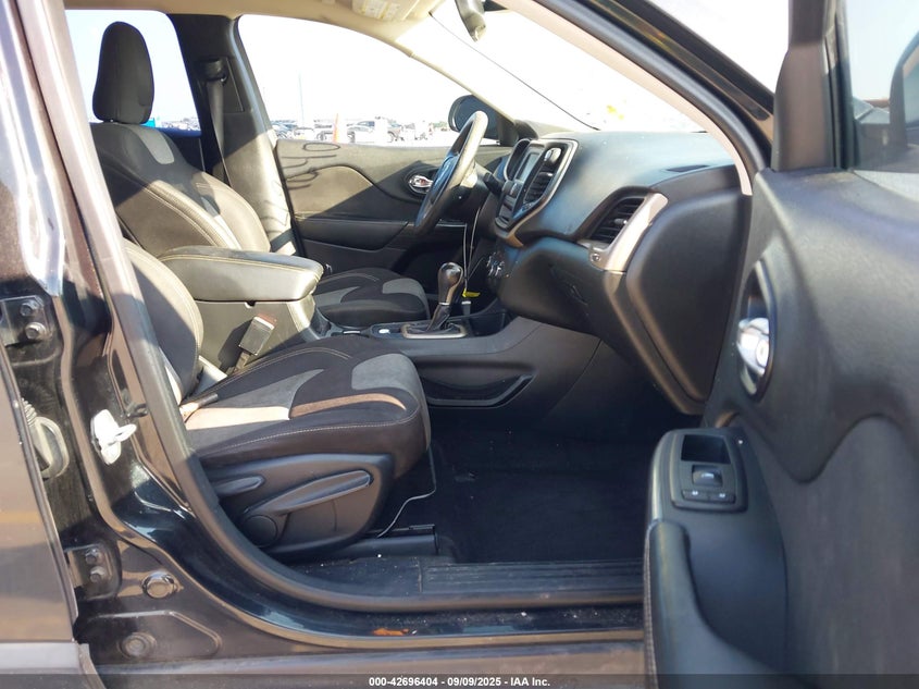 1C4PJLAB7FW731639 2015 JEEP CHEROKEE photo no. 5