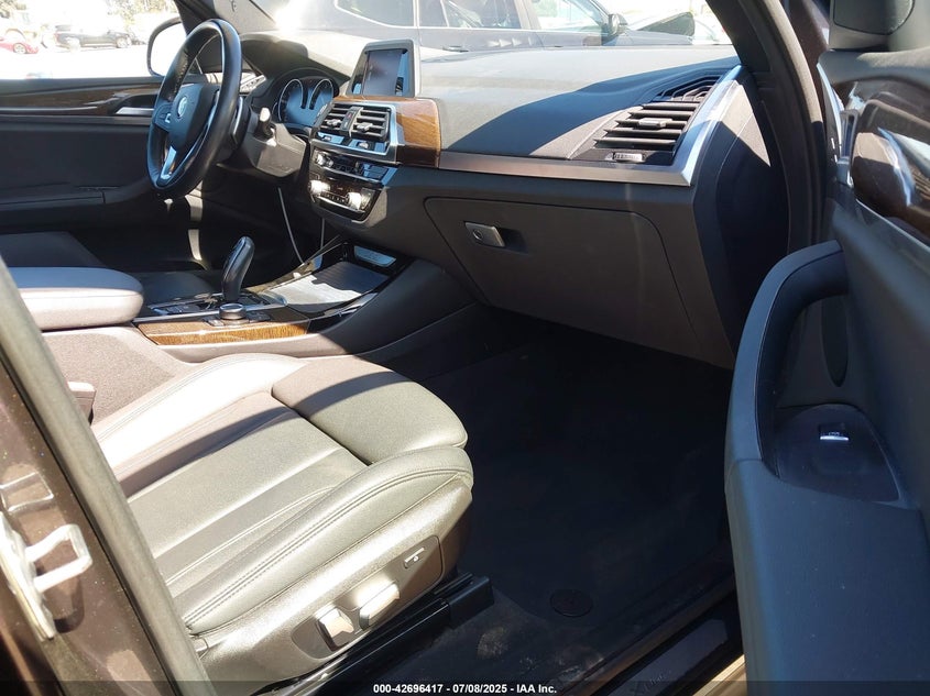 VIN 5UXTR7C52KLF37524 2019 BMW X3 SDRIVE30I