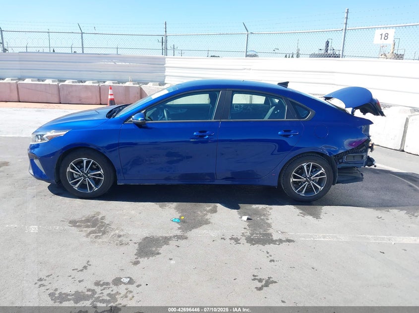 2023 KIA FORTE LXS - 3KPF24AD5PE571370