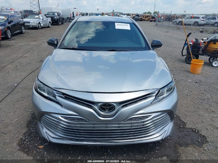 2018 Toyota Camry Le VIN: 4T1B11HK1JU078813 Lot: 42696956