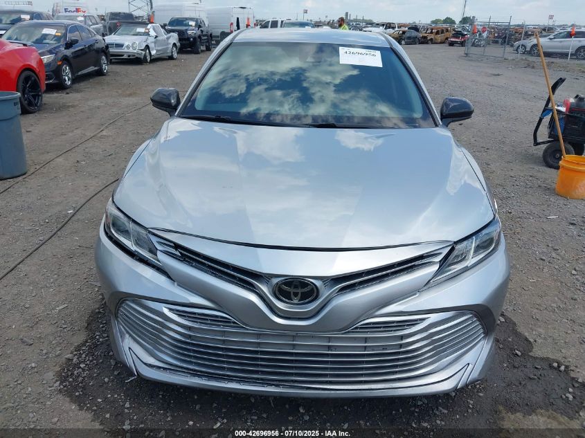 2018 Toyota Camry Le VIN: 4T1B11HK1JU078813 Lot: 42696956