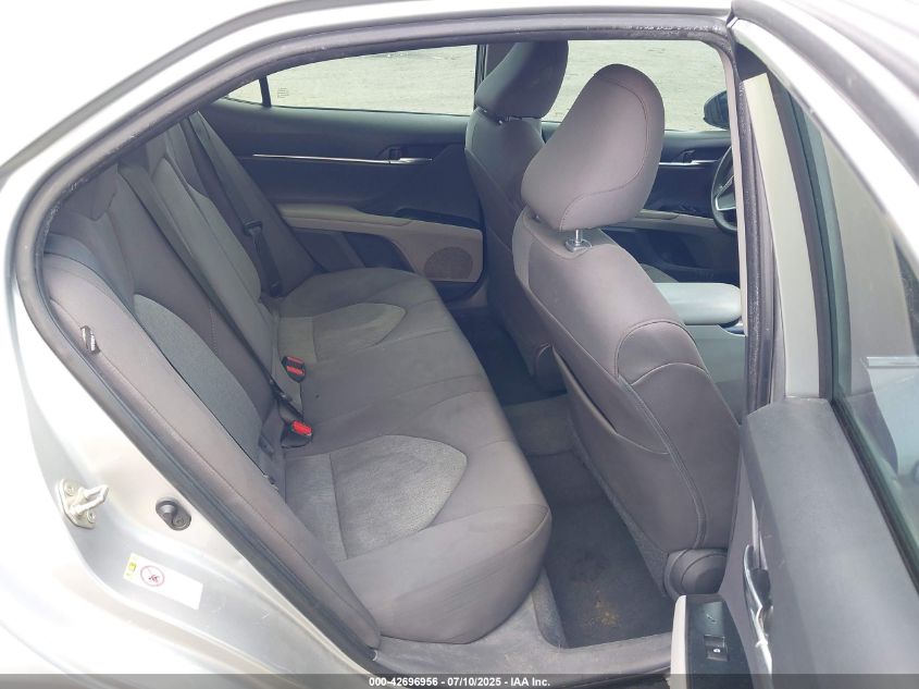 2018 Toyota Camry Le VIN: 4T1B11HK1JU078813 Lot: 42696956