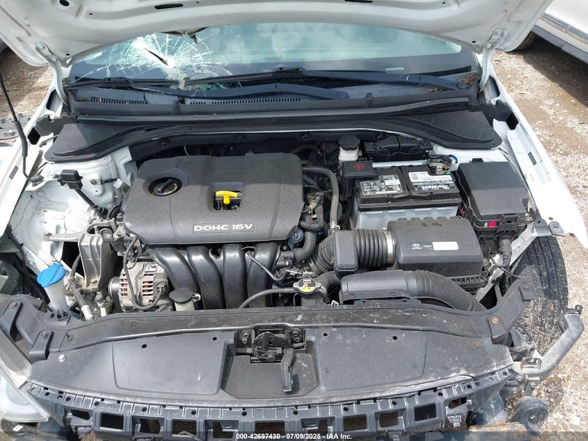 2017 HYUNDAI ELANTRA SE - 5NPD74LF3HH179704