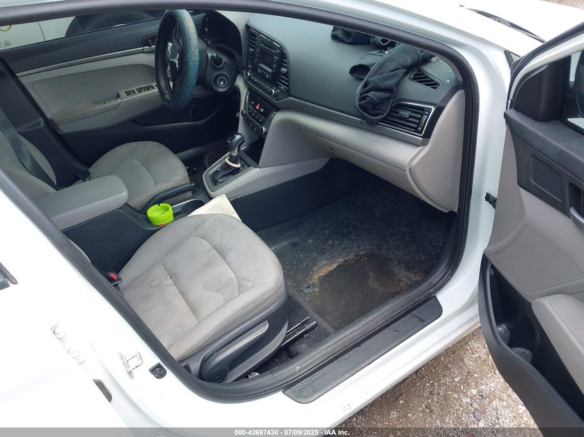 2017 HYUNDAI ELANTRA SE - 5NPD74LF3HH179704