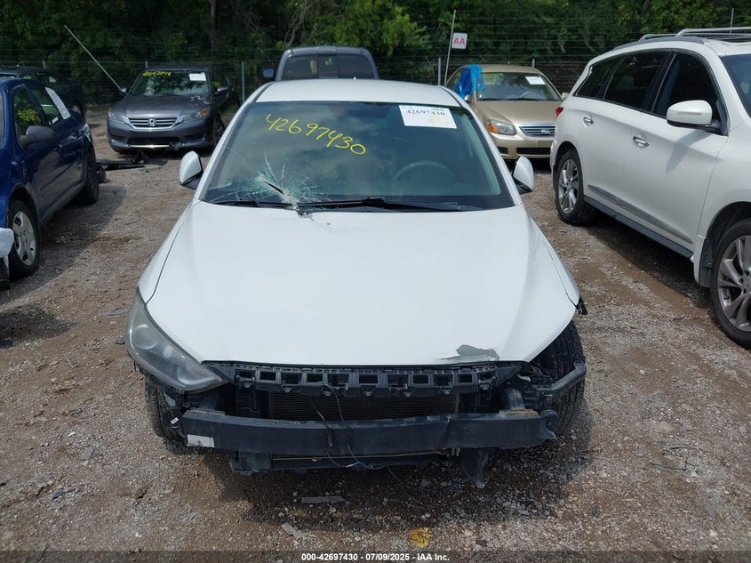 2017 HYUNDAI ELANTRA SE - 5NPD74LF3HH179704