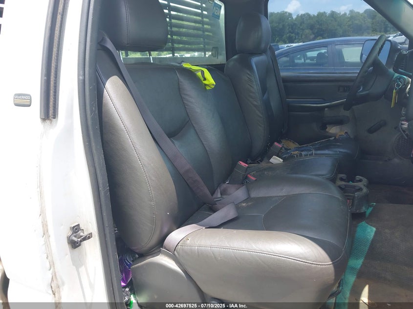 2002 Chevrolet Silverado 2500Hd VIN: 1GCHC24U22E262160 Lot: 42697525