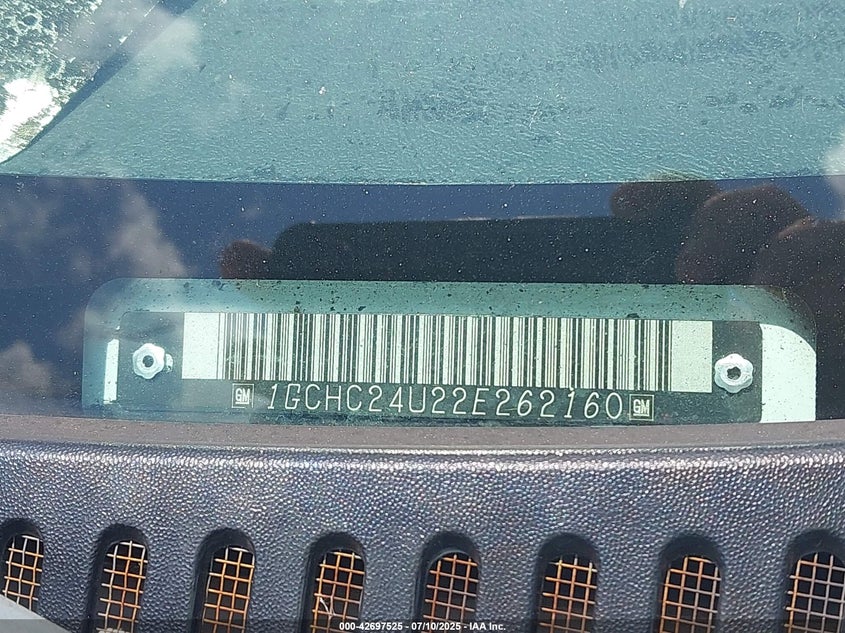 2002 Chevrolet Silverado 2500Hd VIN: 1GCHC24U22E262160 Lot: 42697525