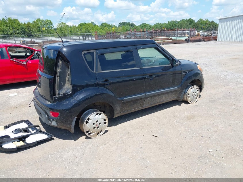 2013 KIA SOUL + - KNDJT2A61D7617236