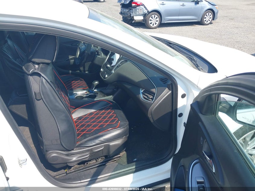 2020 CHEVROLET MALIBU FWD LT - 1G1ZD5ST1LF098739