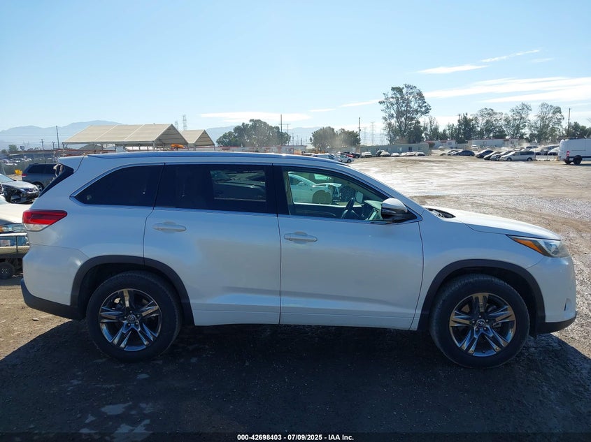 2018 TOYOTA HIGHLANDER LIMITED PLATINUM - 5TDYZRFH7JS264597