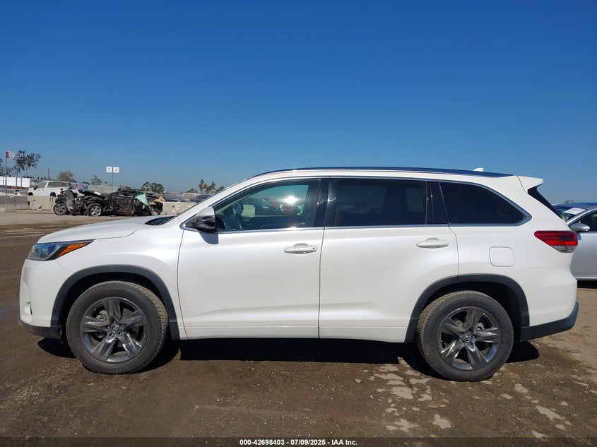 2018 TOYOTA HIGHLANDER LIMITED PLATINUM - 5TDYZRFH7JS264597