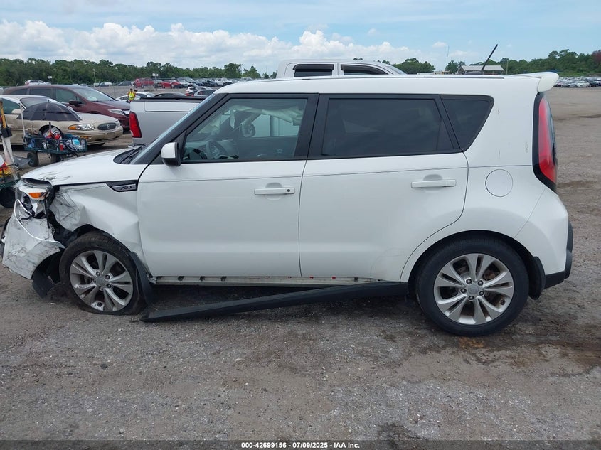 2015 KIA SOUL + - KNDJP3A53F7147974