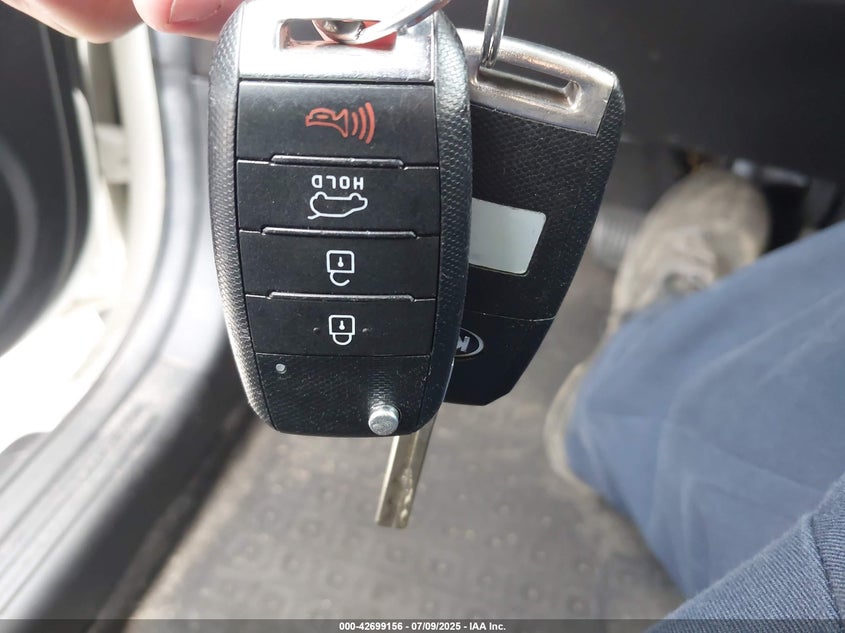 2015 KIA SOUL + - KNDJP3A53F7147974