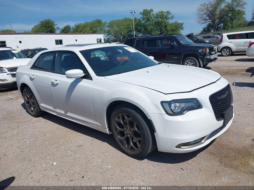 CHRYSLER 300S AWD