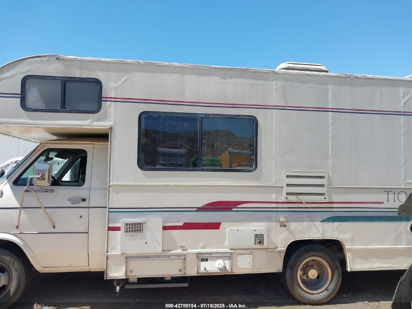 1996 Chevrolet G30 VIN: 1GBJG31K9TF109497 Lot: 42700154