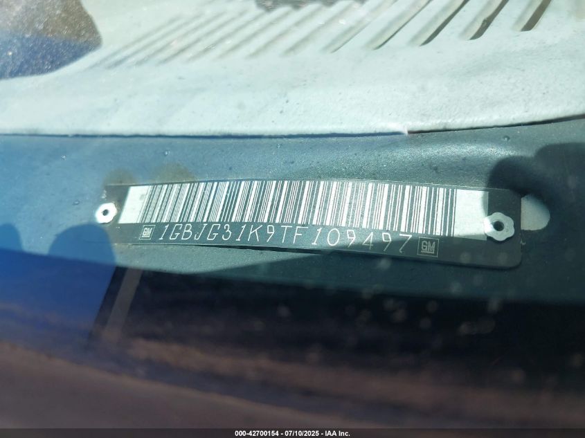 1996 Chevrolet G30 VIN: 1GBJG31K9TF109497 Lot: 42700154