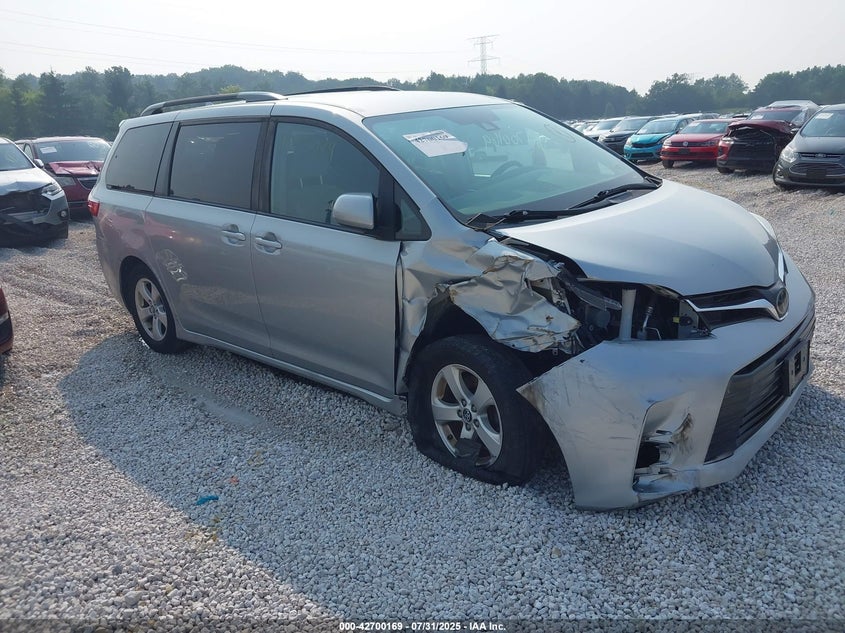 5TDKZ3DC3KS006914 2019 Toyota Sienna Le 8 Passenger auction photo 1