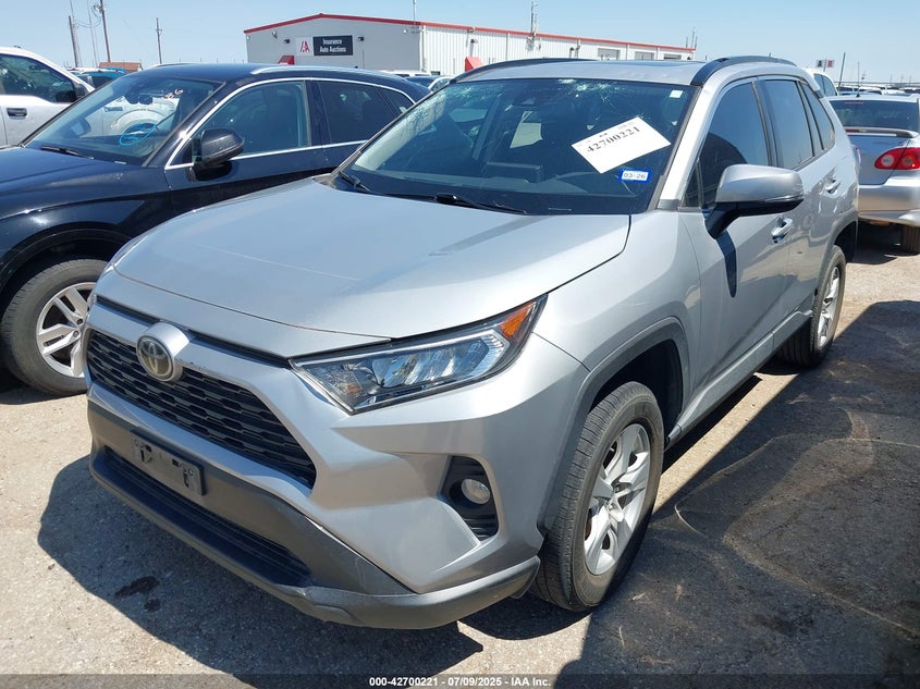 2019 TOYOTA RAV4 XLE - 2T3W1RFV0KW004725