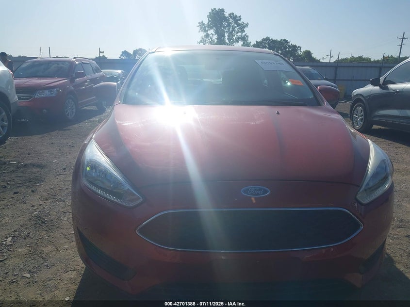 VIN 1FADP3K25JL244259 2018 FORD FOCUS SE