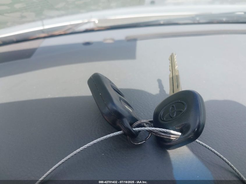 2002 Toyota Camry Xle V6 VIN: JTDBF30K620081292 Lot: 42701432