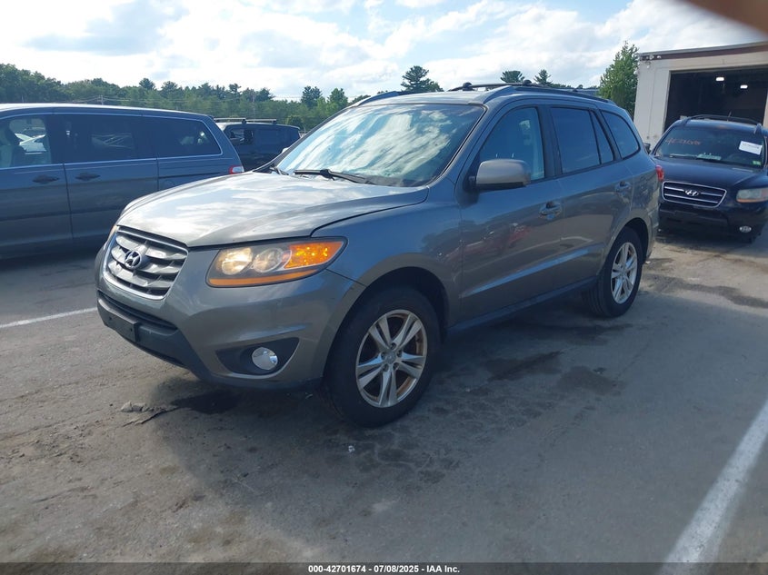 2011 HYUNDAI SANTA FE VIN: 5XYZHDAG5BG042065
