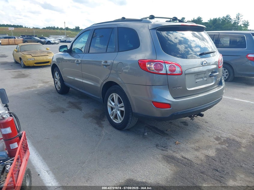 2011 HYUNDAI SANTA FE VIN: 5XYZHDAG5BG042065