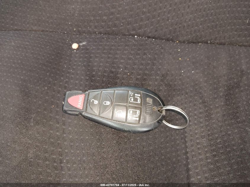 2010 Dodge Grand Caravan Sxt VIN: 2D4RN5DX7AR181881 Lot: 42701704