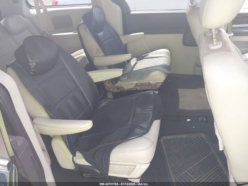 2010 Dodge Grand Caravan Sxt VIN: 2D4RN5DX7AR181881 Lot: 42701704