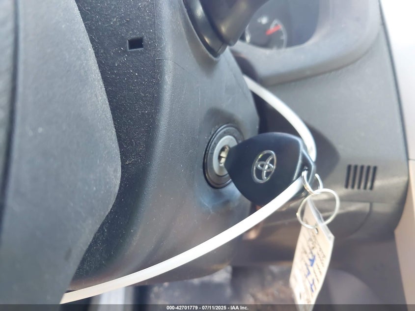 2013 TOYOTA COROLLA LE - 5YFBU4EE9DP096070