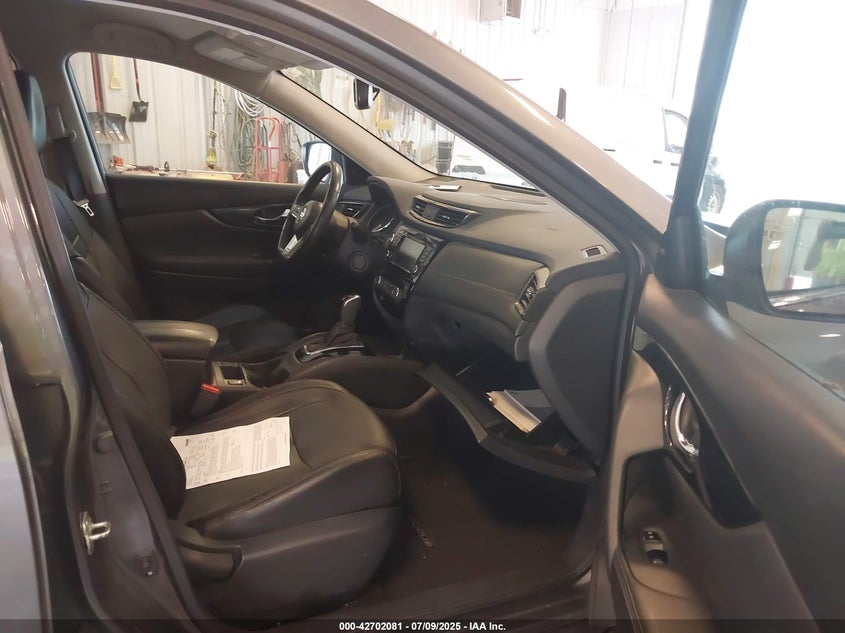 2018 NISSAN ROGUE SV/SL - 5N1AT2MV0JC733237