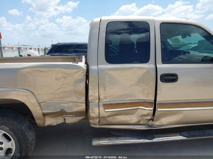 2004 Chevrolet Silverado 1500 Z71 VIN: 1GCEK19T24E185972 Lot: 42702179