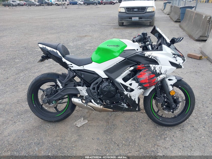 2022 KAWASAKI EX650 N - ML5EXEN19NDA74143