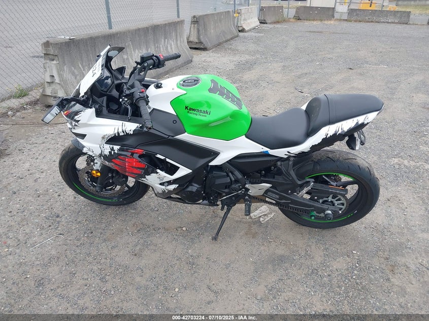 2022 KAWASAKI EX650 N - ML5EXEN19NDA74143