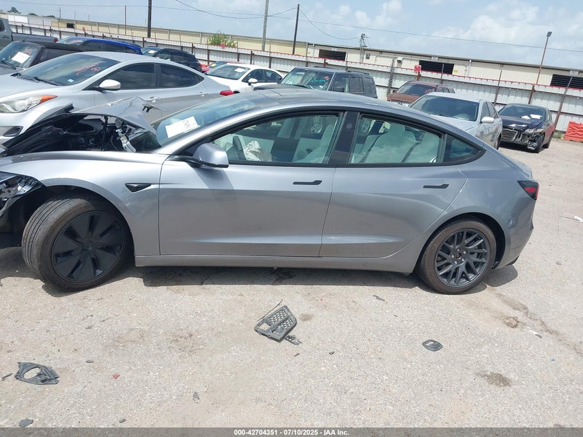 2025 Tesla Model 3 Long Range Rear-Wheel Drive VIN: 5YJ3E1EA2SF933490 Lot: 42704351