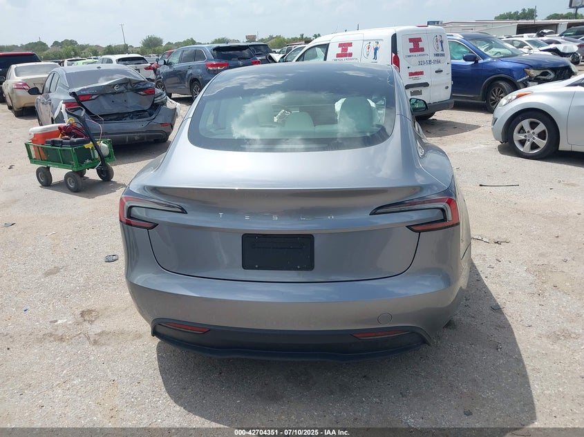 2025 Tesla Model 3 Long Range Rear-Wheel Drive VIN: 5YJ3E1EA2SF933490 Lot: 42704351