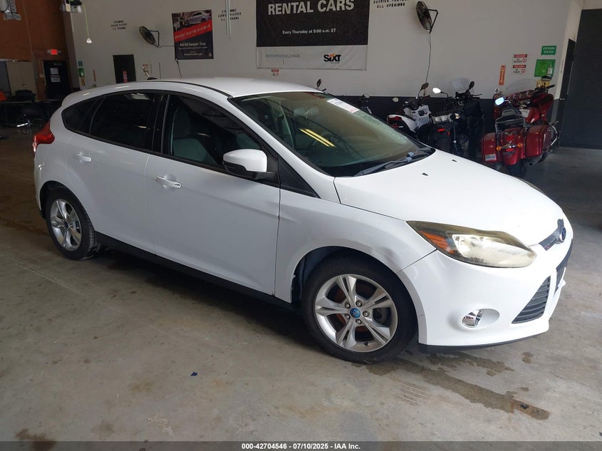 Vin: 1fadp3k29dl369477, lot: 43197718, ford focus se 2013 img_1